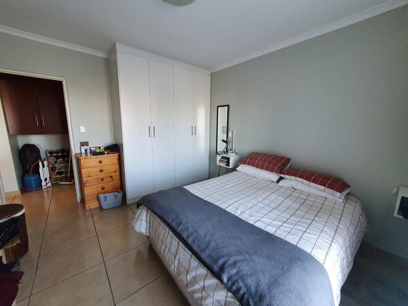 2 Bedroom Property for Sale in Burgundy Estate Western Cape